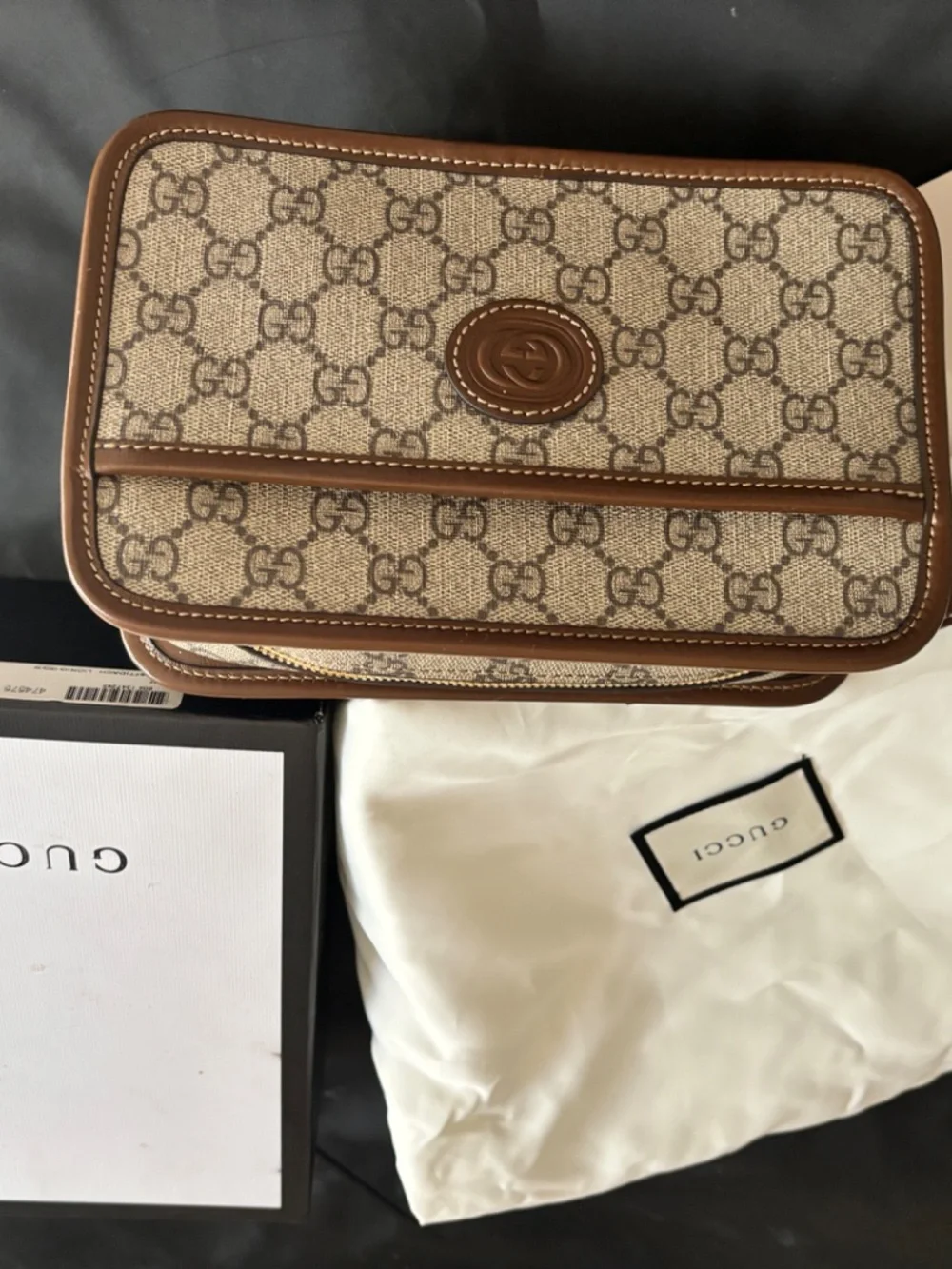 Gucci GG Supreme Interlocking G Beauty Cosmetic Case Clutch – Box & Dust Bag
